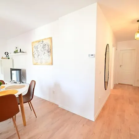 Apartment Spacious And Comfy In